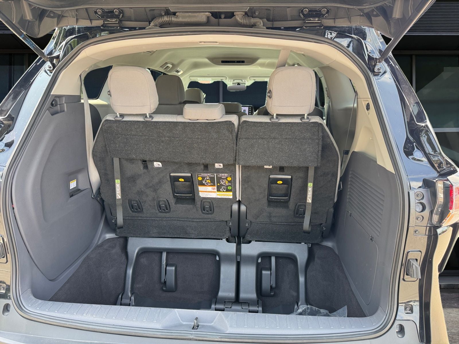 2024 Toyota Sienna LE 8 Passenger