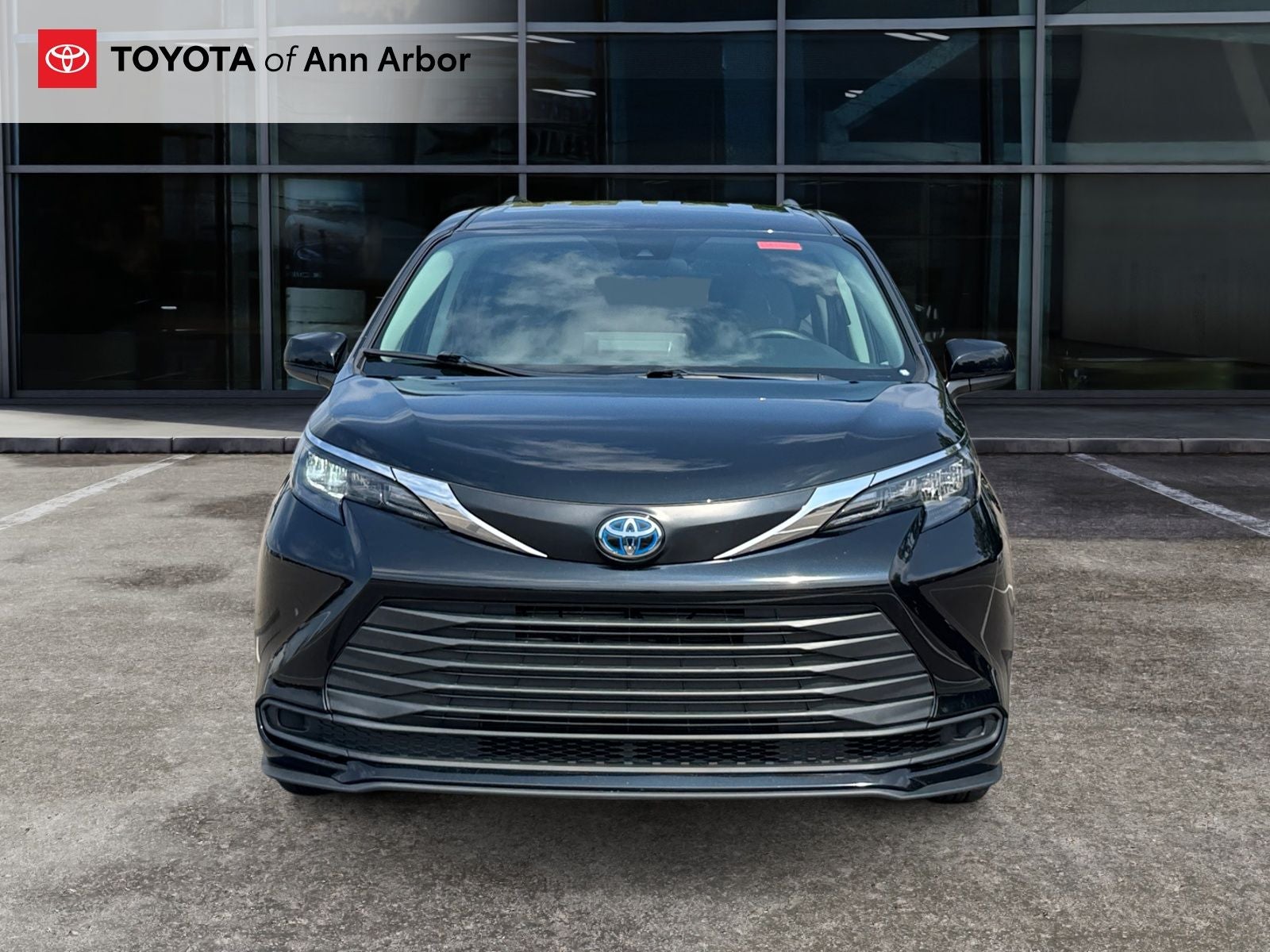 2024 Toyota Sienna LE 8 Passenger