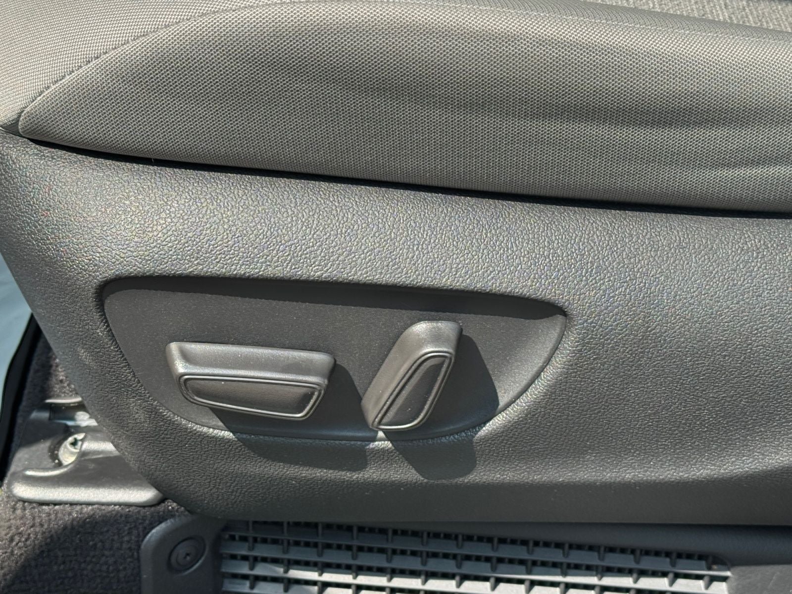 2024 Toyota Sienna LE 8 Passenger