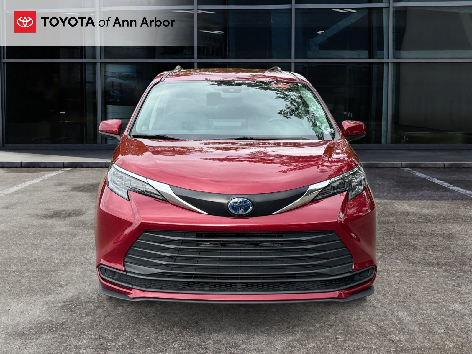2024 Toyota Sienna LE 8 Passenger