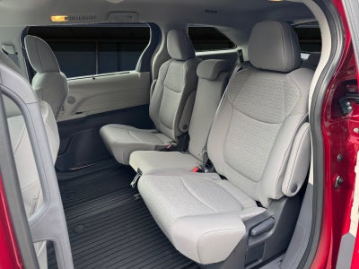 2024 Toyota Sienna LE 8 Passenger