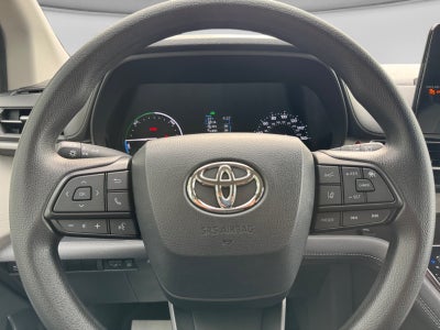 2024 Toyota Sienna LE 8 Passenger