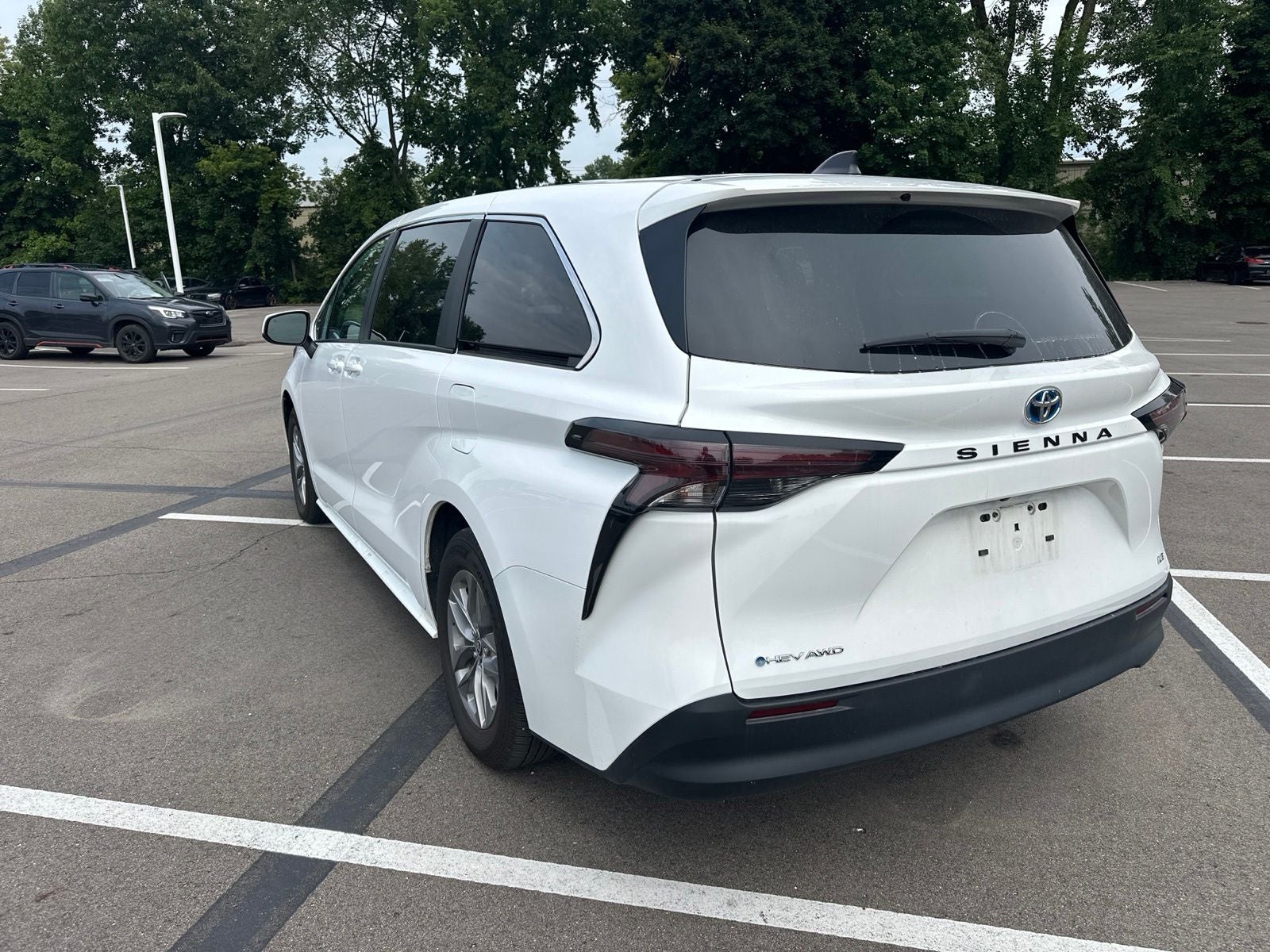 2025 Toyota Sienna LE 8 Passenger