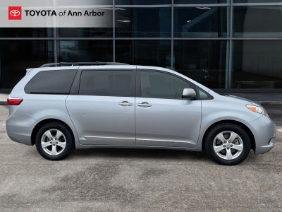 2017 Toyota Sienna L 7 Passenger