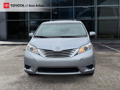 2017 Toyota Sienna L 7 Passenger