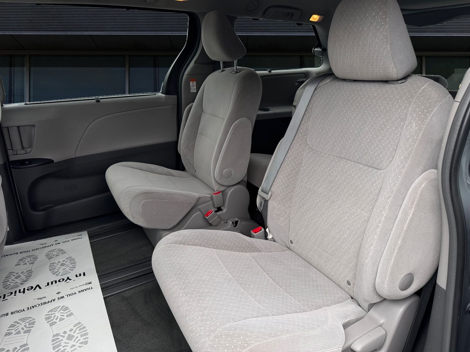 2017 Toyota Sienna L 7 Passenger