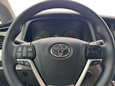 2017 Toyota Sienna L 7 Passenger