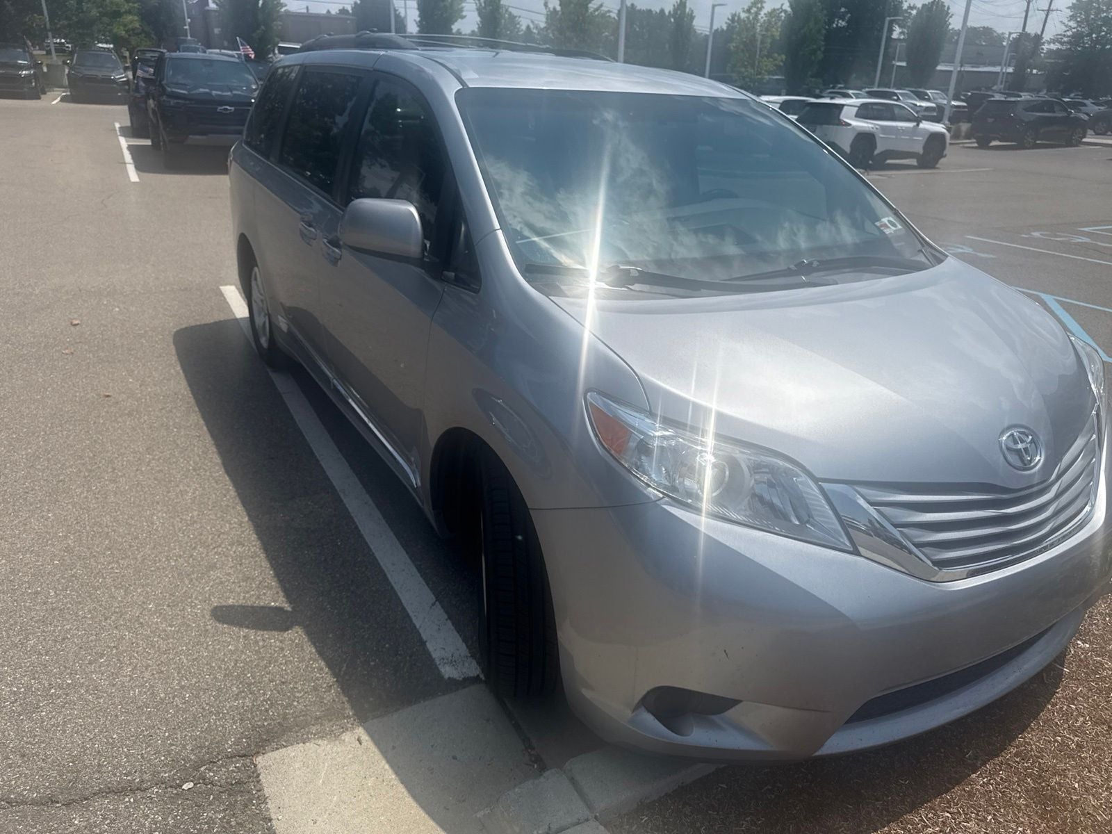2017 Toyota Sienna L 7 Passenger