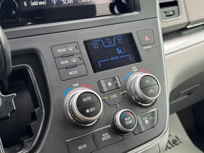 2017 Toyota Sienna L 7 Passenger