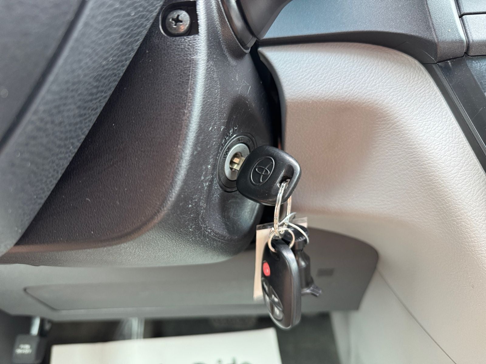 2017 Toyota Sienna L 7 Passenger