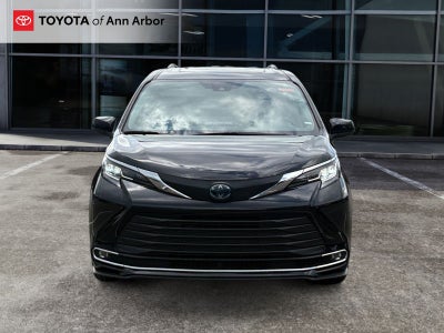 2023 Toyota Sienna XLE 8 Passenger