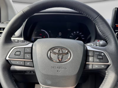 2025 Toyota Sienna XLE 7 Passenger