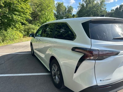 2025 Toyota Sienna XLE 7 Passenger
