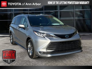 2023 Toyota Sienna Limited 7 Passenger