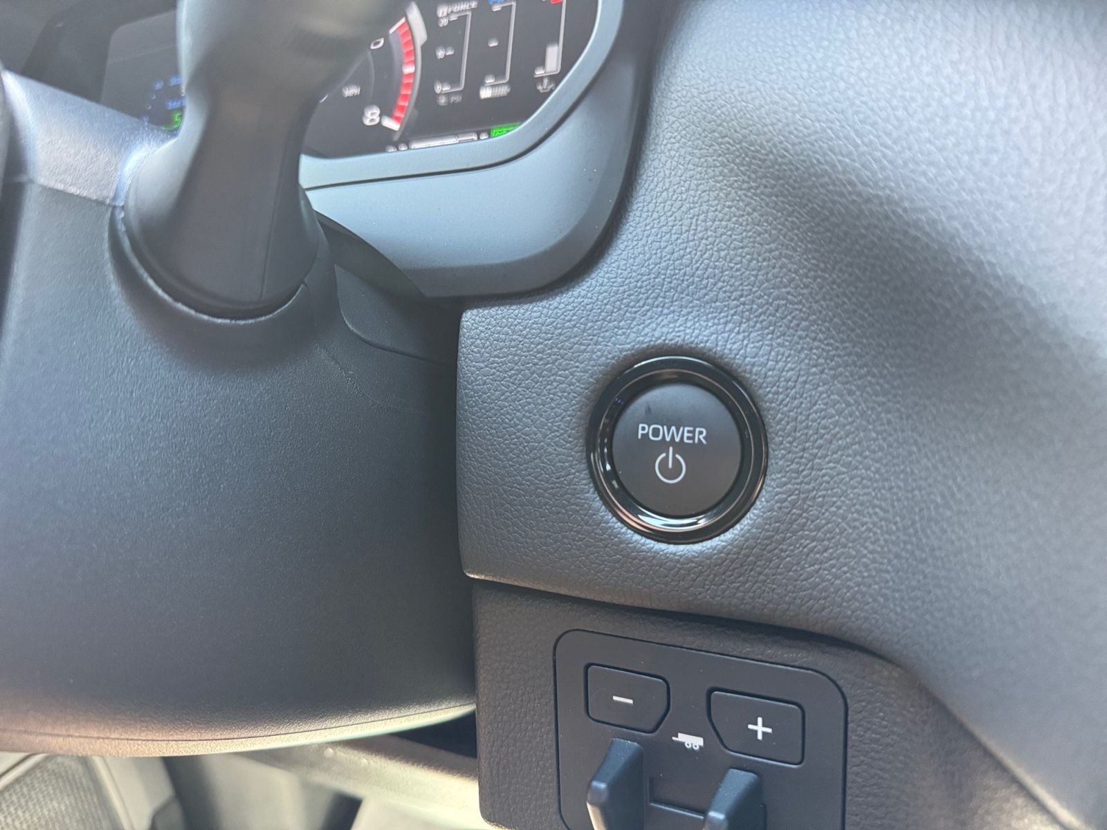 2025 Toyota Tundra Hybrid Limited