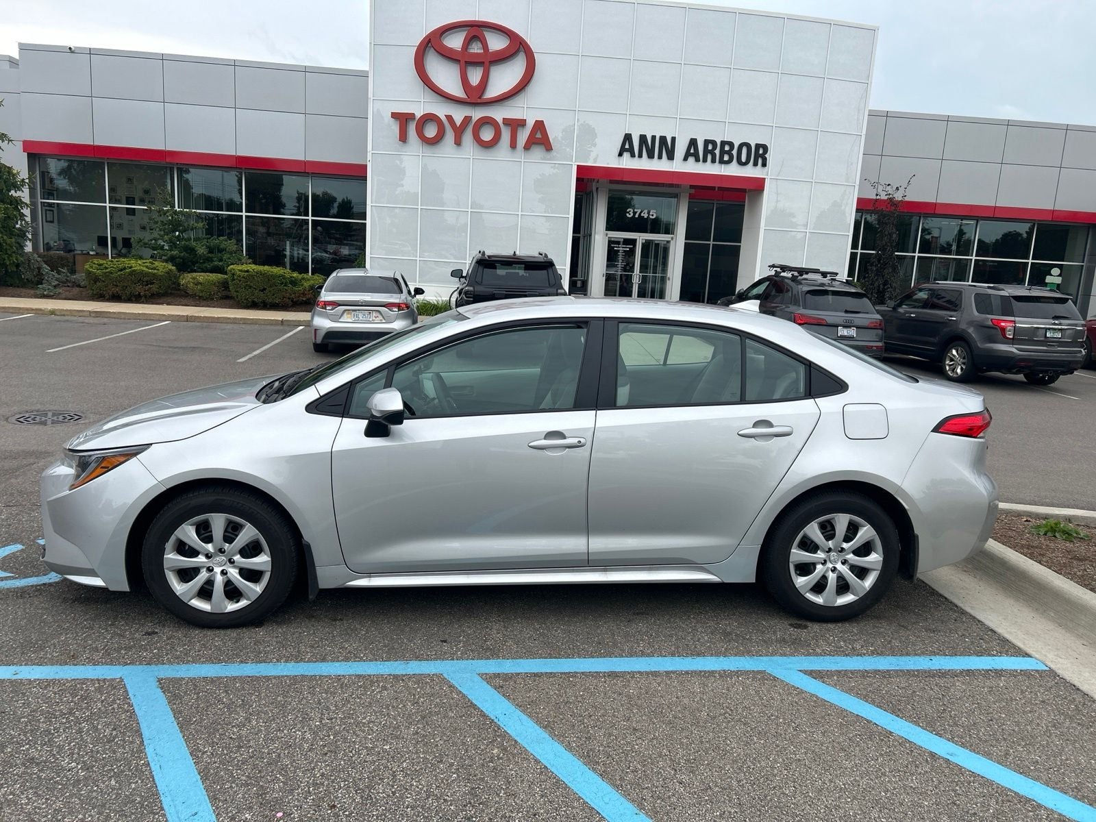 2025 Toyota Corolla LE
