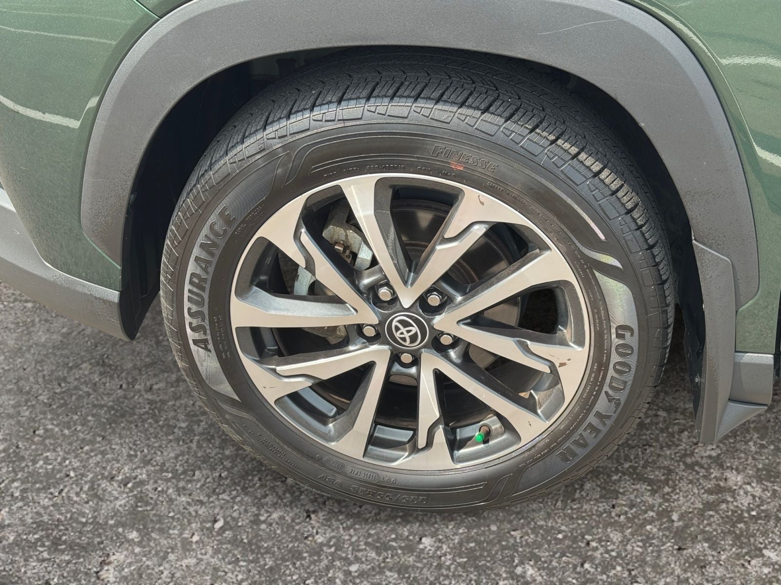 2023 Toyota Corolla Cross XLE