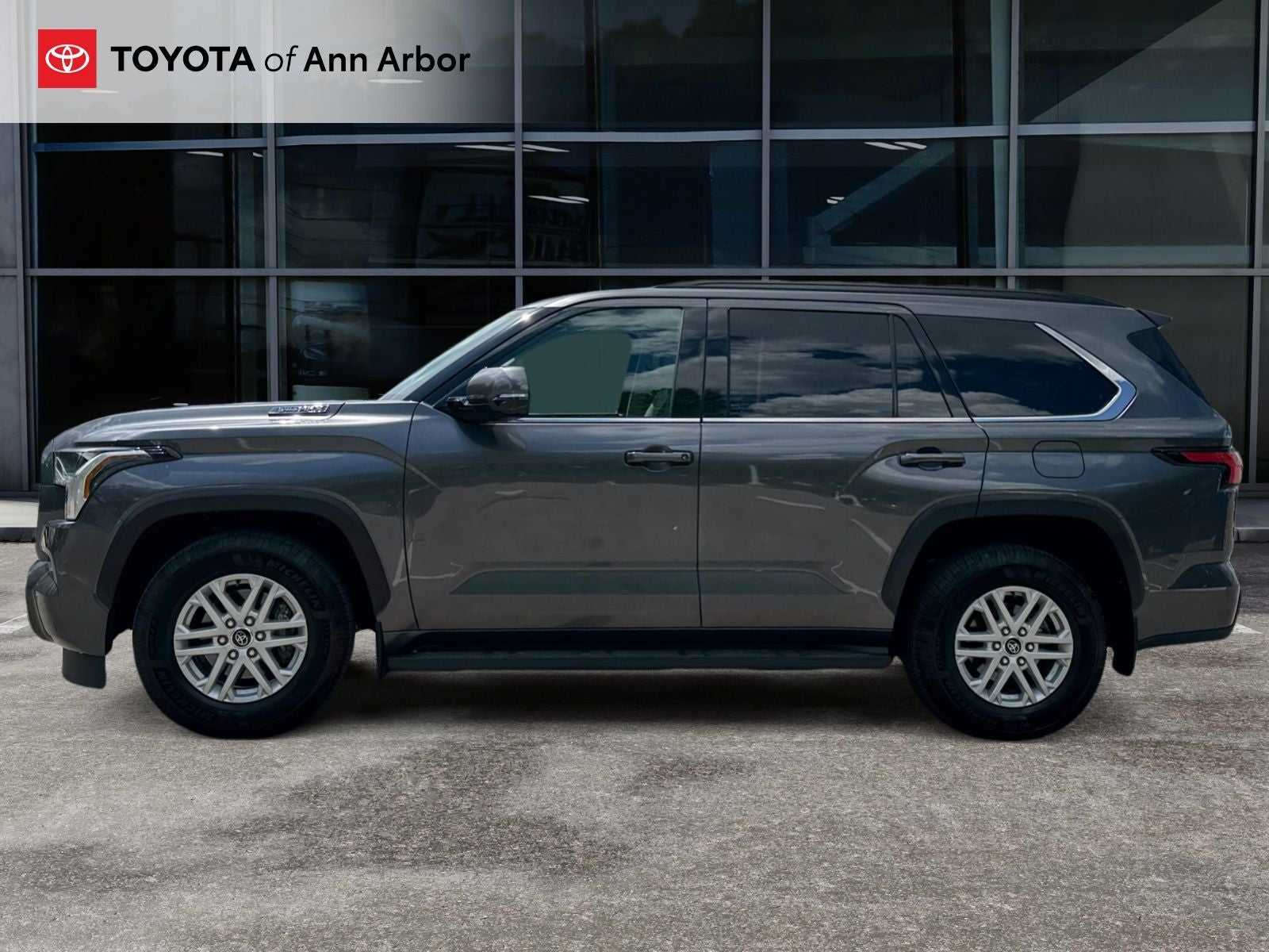 2023 Toyota Sequoia SR5