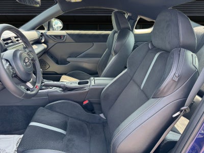 2025 Toyota GR86 Premium