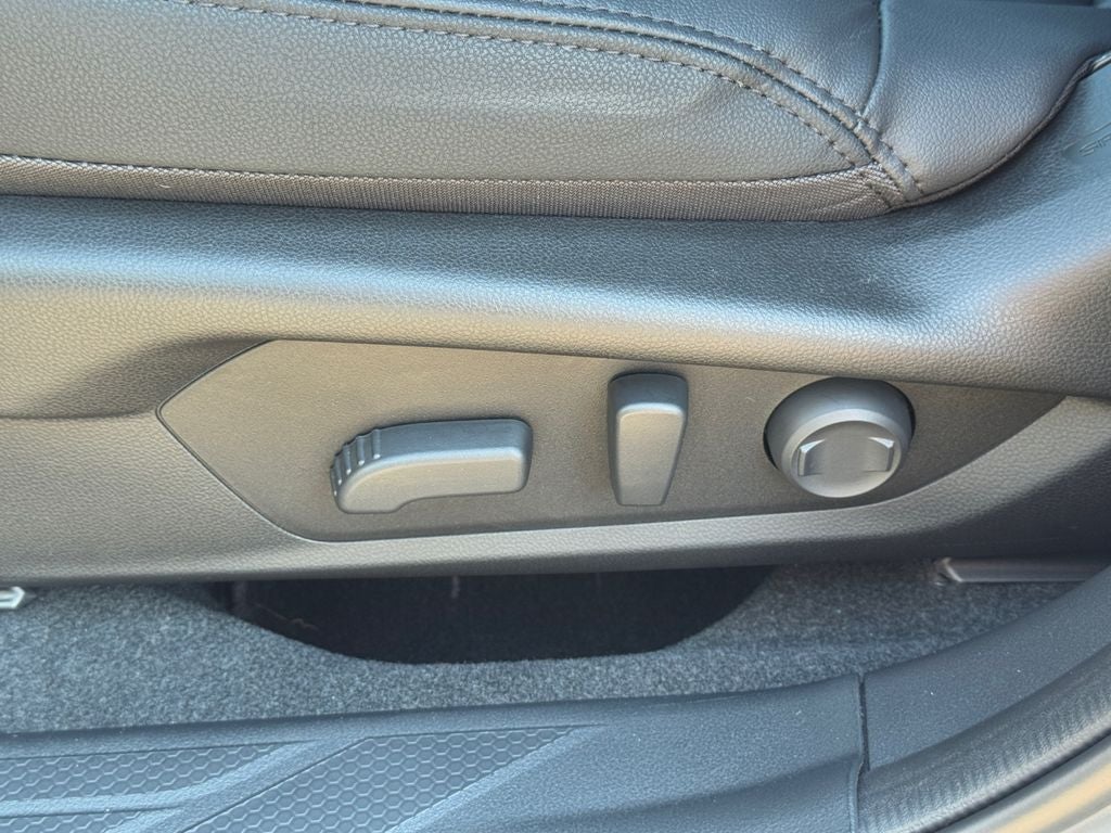 2026 Subaru Outback Premium **LIFETIME POWERTRAIN**