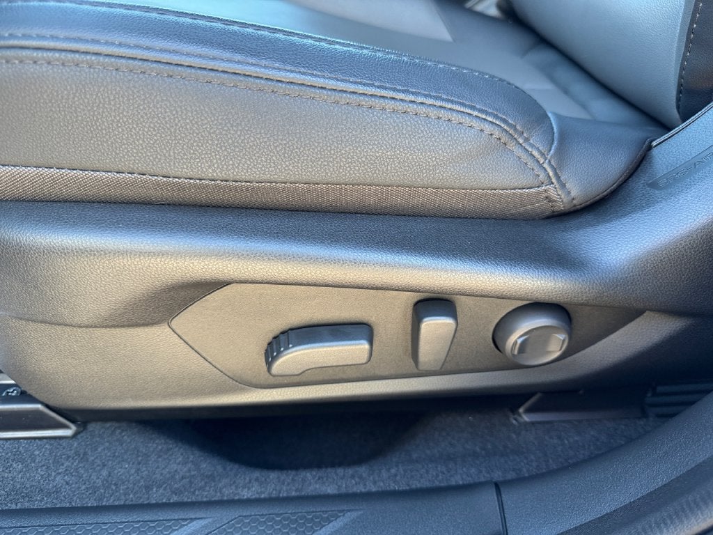 2026 Subaru Outback Premium **LIFETIME POWERTRAIN**