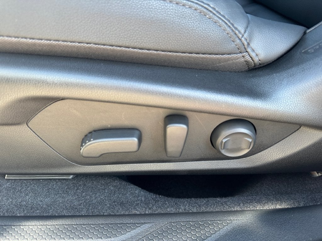 2026 Subaru Outback Premium **LIFETIME POWERTRAIN**