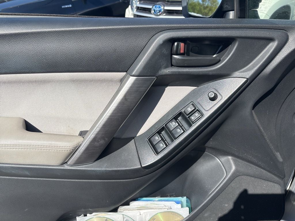 2016 Subaru Forester 2.5i