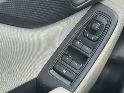 2023 Subaru Forester Base