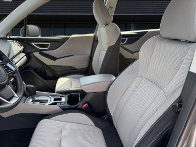 2023 Subaru Forester Base