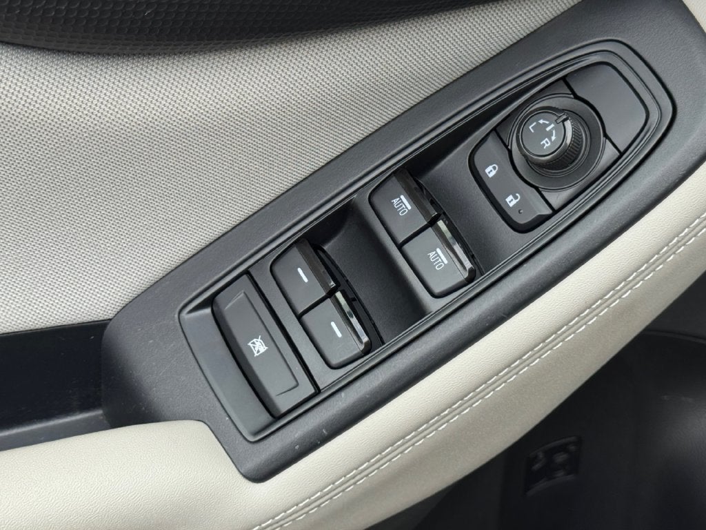2024 Subaru Forester Premium **LIFETIME POWERTRAIN**