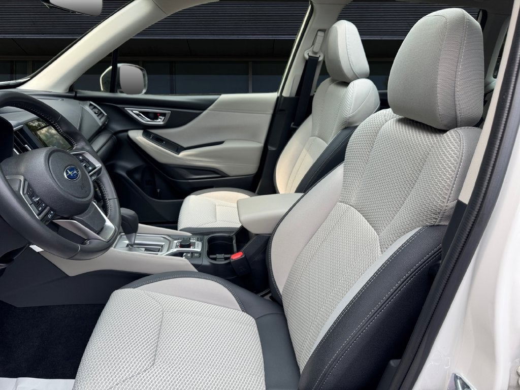 2024 Subaru Forester Premium **LIFETIME POWERTRAIN**