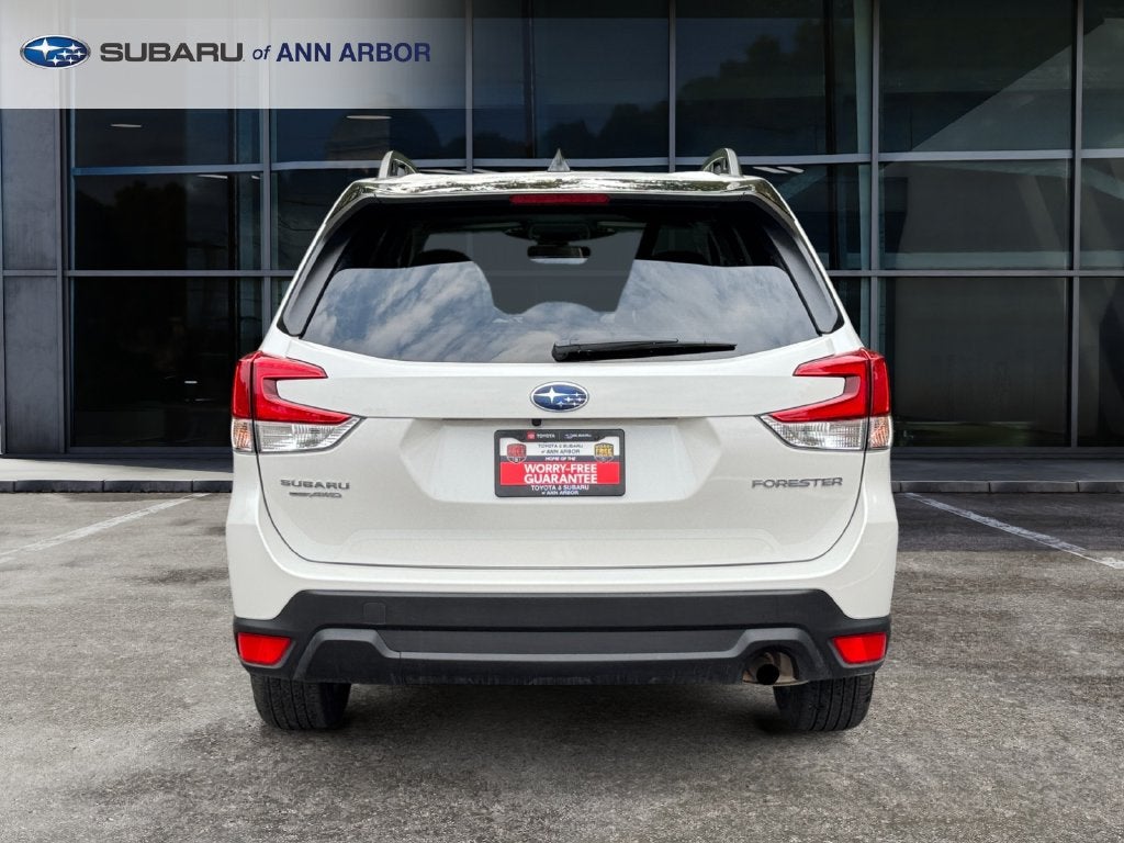 2024 Subaru Forester Premium **LIFETIME POWERTRAIN**