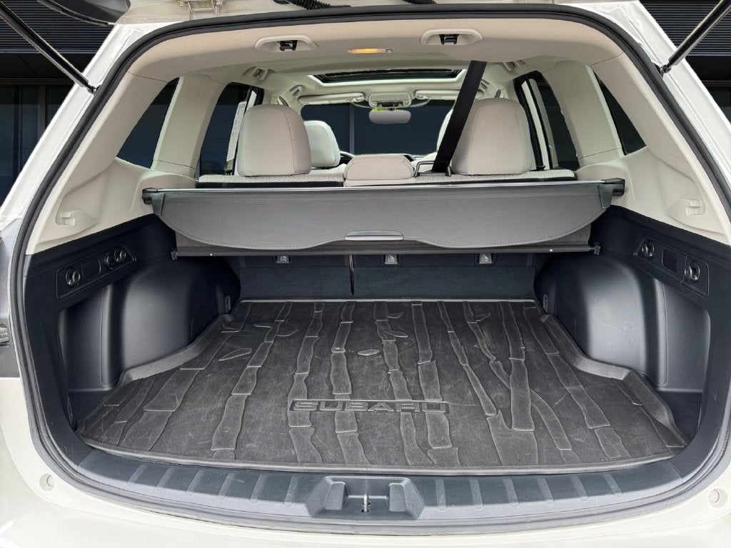 2024 Subaru Forester Premium **LIFETIME POWERTRAIN**