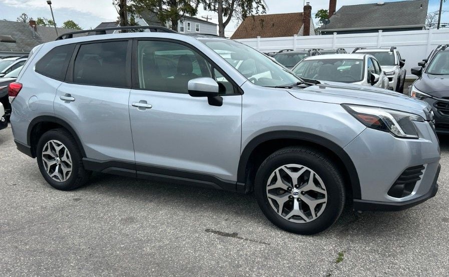 2023 Subaru Forester Premium *LIFETIME POWERTRAIN*