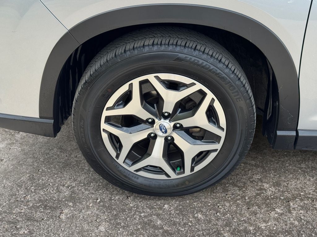2023 Subaru Forester Premium *LIFETIME POWERTRAIN*