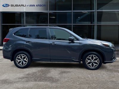 2024 Subaru Forester Premium **LIFETIME POWERTRAIN**
