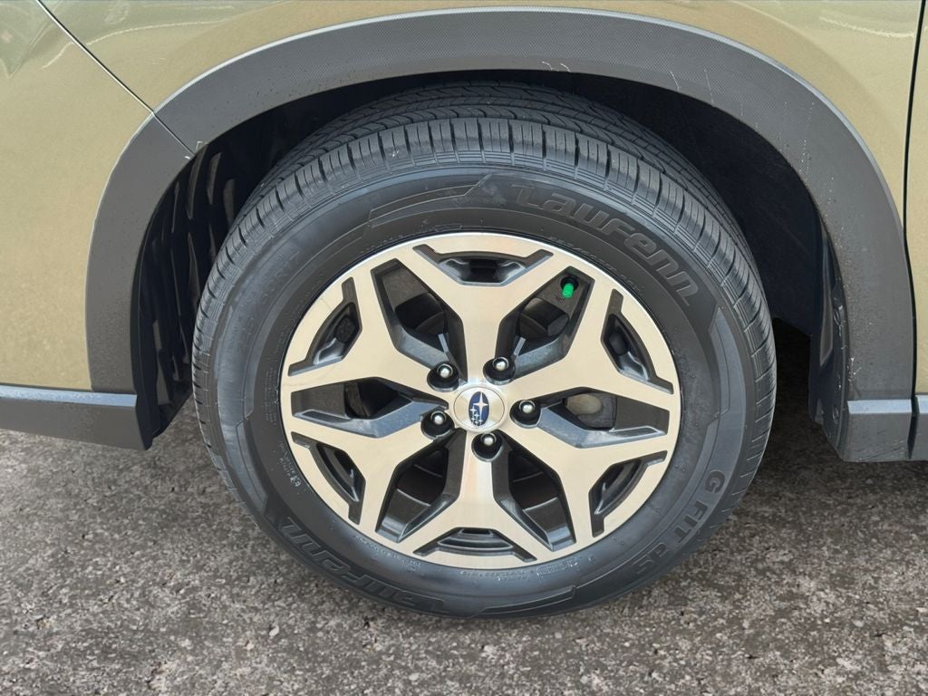 2024 Subaru Forester Premium **LIFETIME POWERTRAIN**