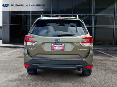 2024 Subaru Forester Premium **LIFETIME POWERTRAIN**