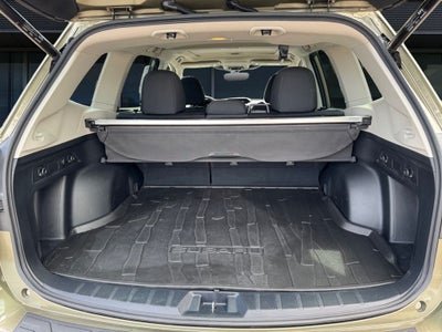 2024 Subaru Forester Premium **LIFETIME POWERTRAIN**