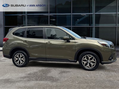 2024 Subaru Forester Premium **LIFETIME POWERTRAIN**