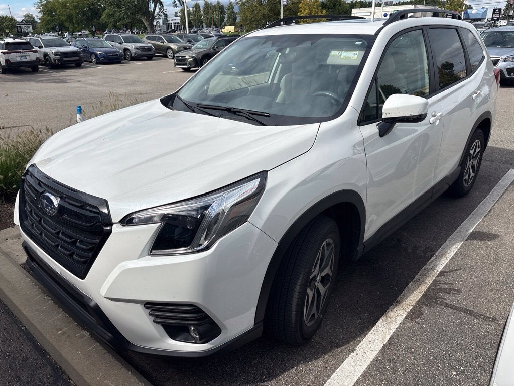 2024 Subaru Forester Premium **LIFETIME POWERTRAIN**