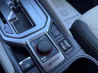2024 Subaru Forester Premium **LIFETIME POWERTRAIN**