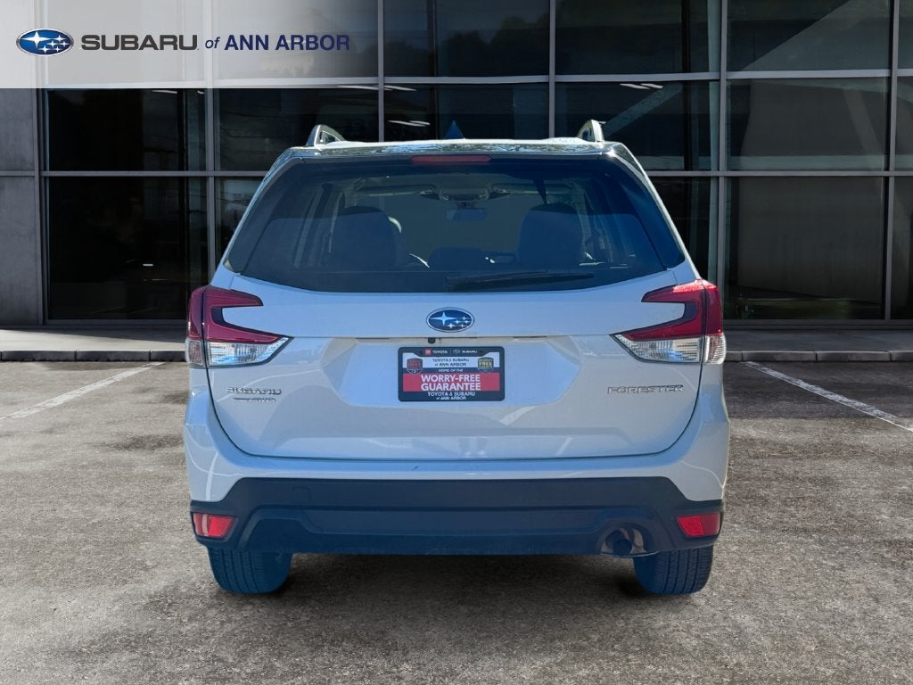 2024 Subaru Forester Premium **LIFETIME POWERTRAIN**