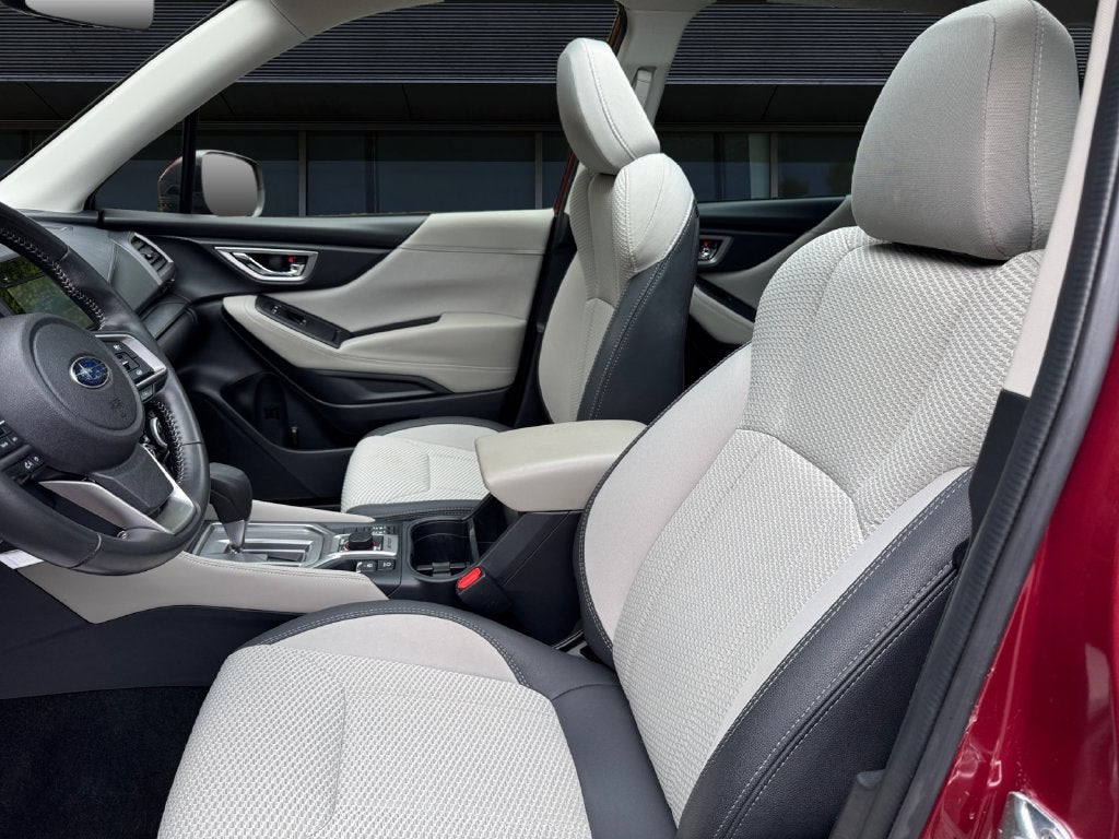 2024 Subaru Forester Premium **LIFETIME POWERTRAIN**