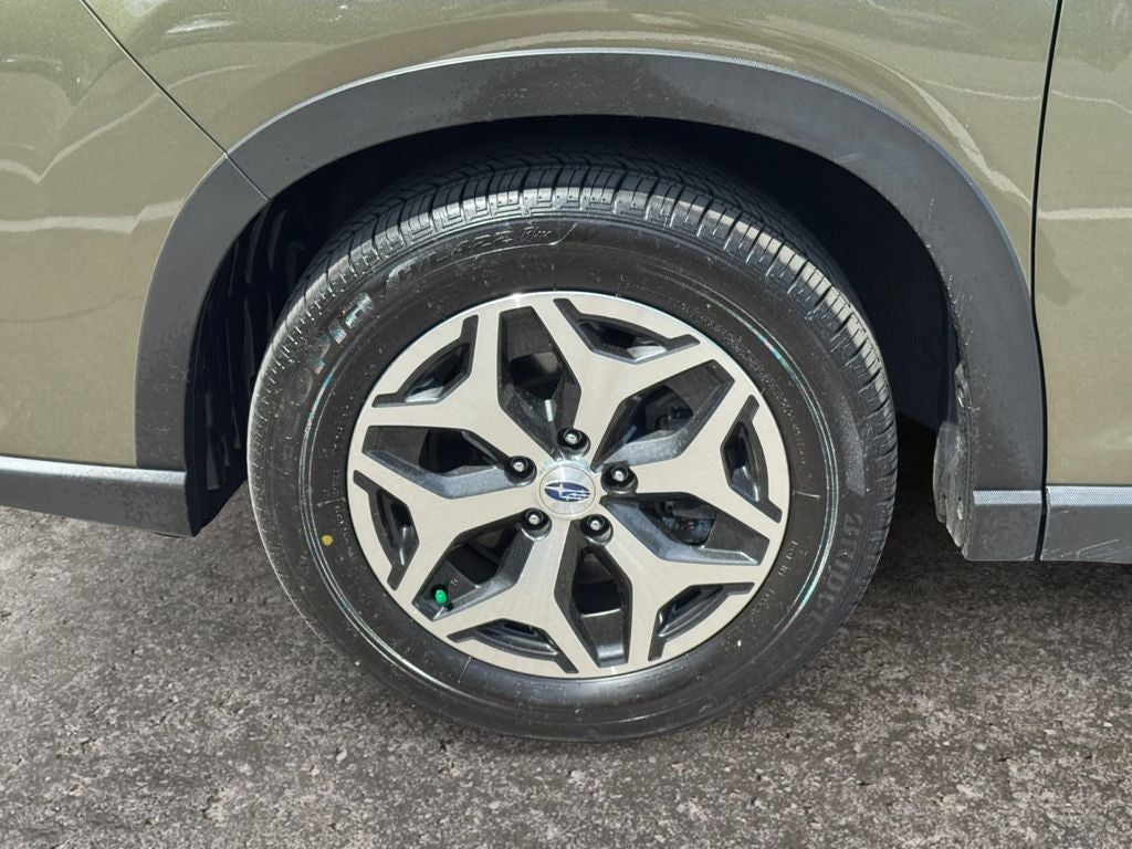 2024 Subaru Forester Premium *LIFETIME POWERTRAIN*