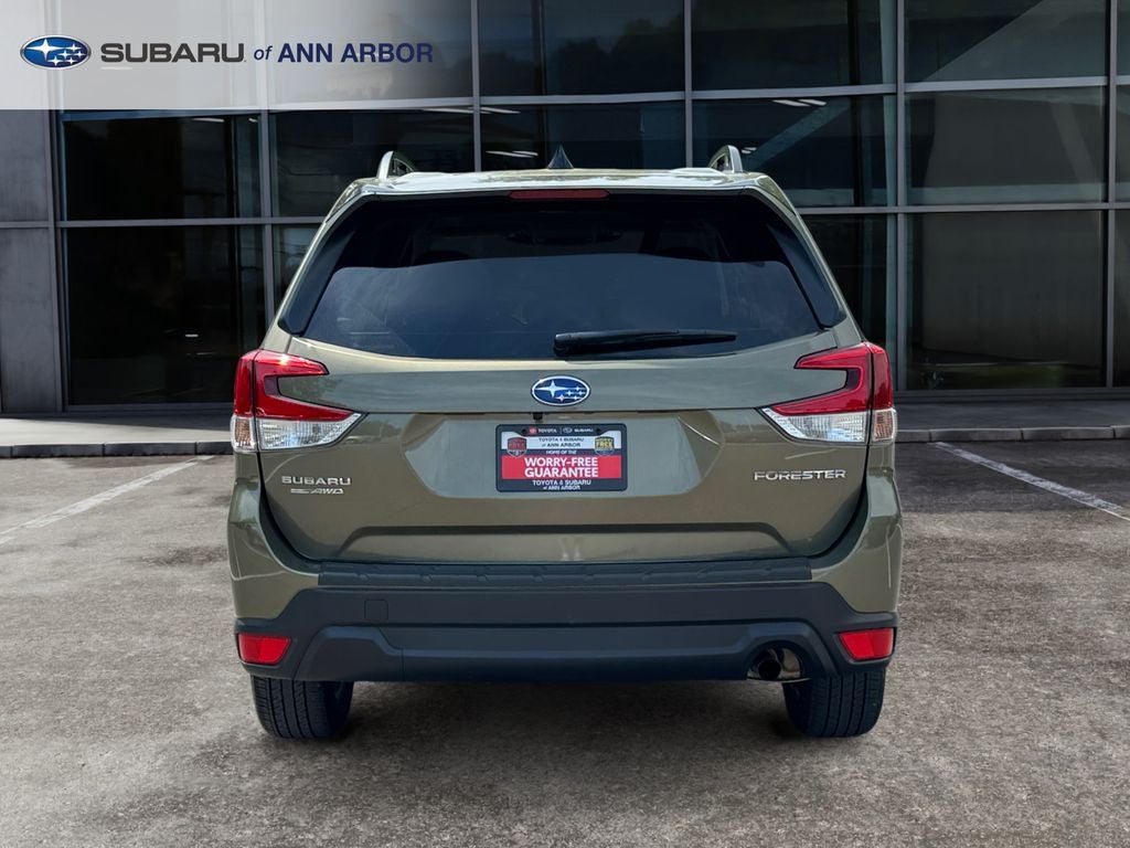 2024 Subaru Forester Premium *LIFETIME POWERTRAIN*