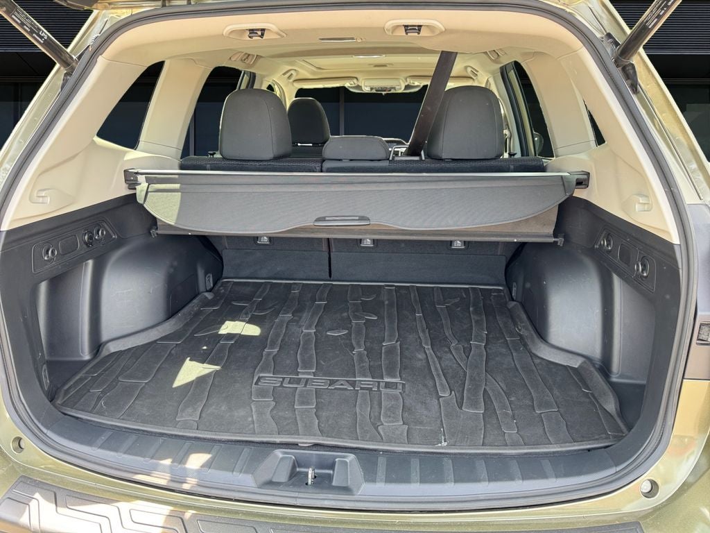2024 Subaru Forester Premium *LIFETIME POWERTRAIN*