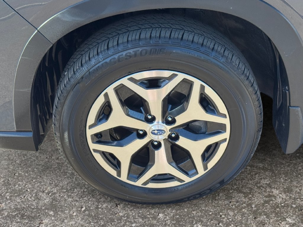 2024 Subaru Forester Premium **LIFETIME POWERTRAIN**