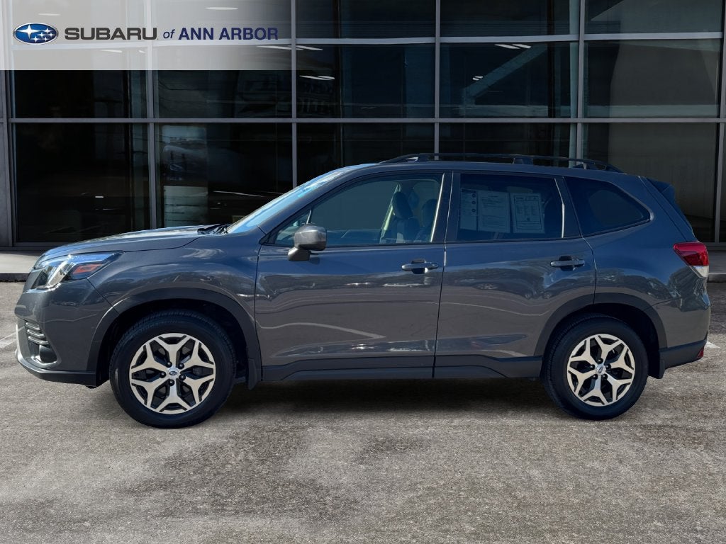 2024 Subaru Forester Premium **LIFETIME POWERTRAIN**