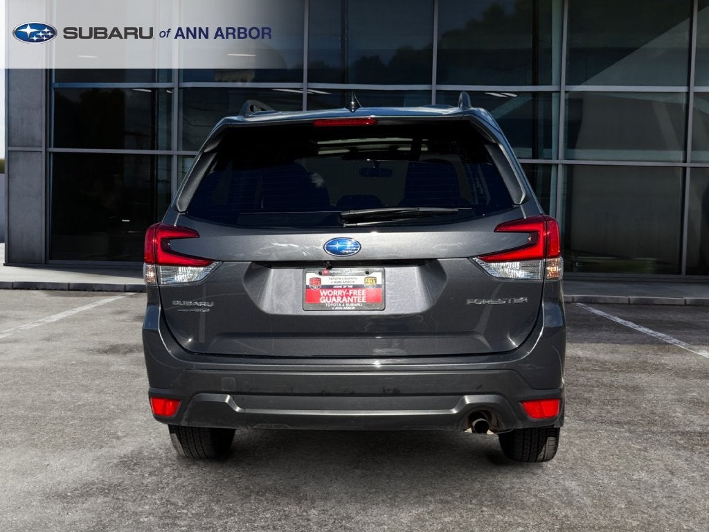 2024 Subaru Forester Premium **LIFETIME POWERTRAIN**